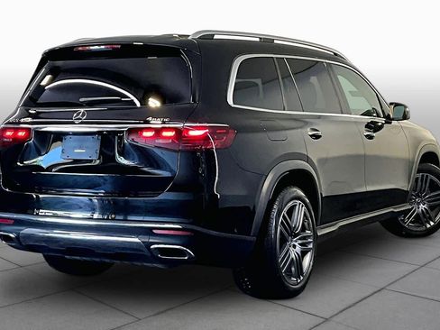Used 2024 Mercedes-Benz GLS 450 4MATIC image 13