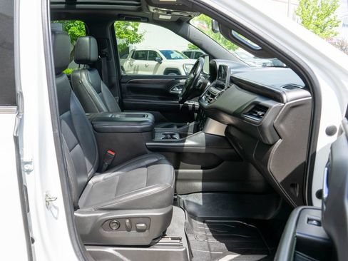 Used 2021 Chevrolet Tahoe LT w/ LT Signature Plus Package AWD/4WD image 10