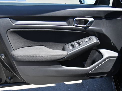Used 2023 Honda Civic LX image 13