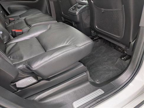 Used 2023 Volvo XC90 B6 Plus w/ Protection Package image 18