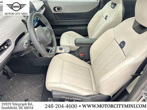 Certified 2025 MINI Cooper S image 21