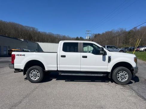 Used 2019 Ford F250 XL w/ STX Appearance Package image 4