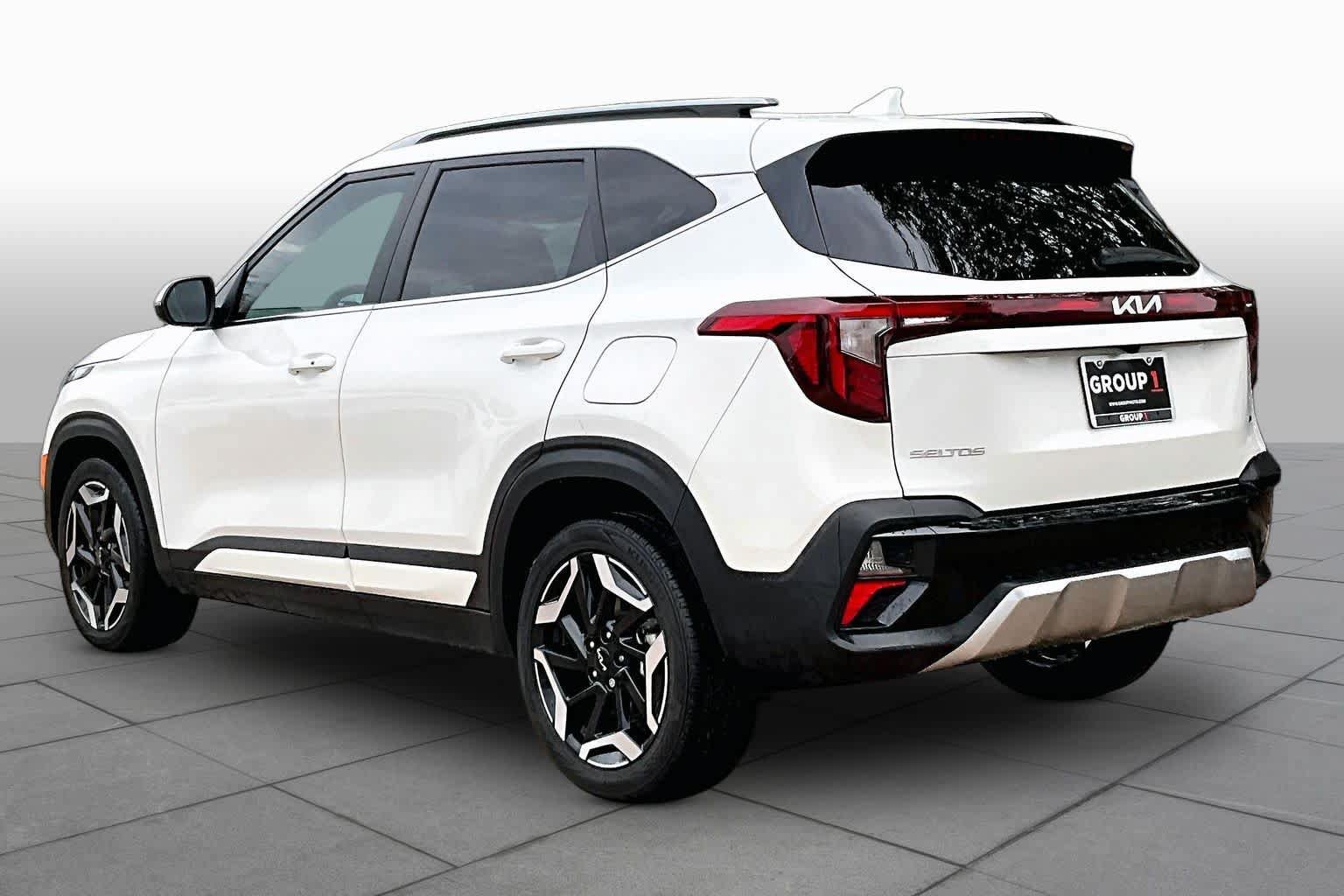 Used 2024 Kia Seltos SX AWD/4WD image 12