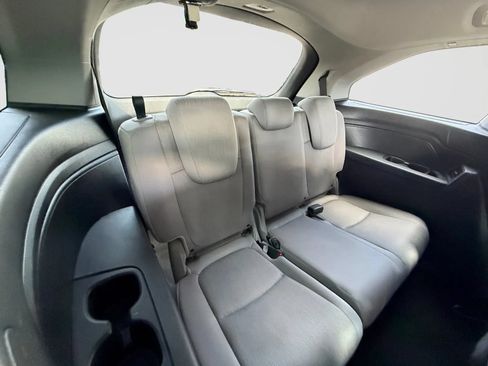 Used 2018 Honda Odyssey EX image 20