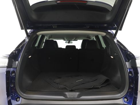 Used 2025 Nissan Murano SV AWD/4WD image 16