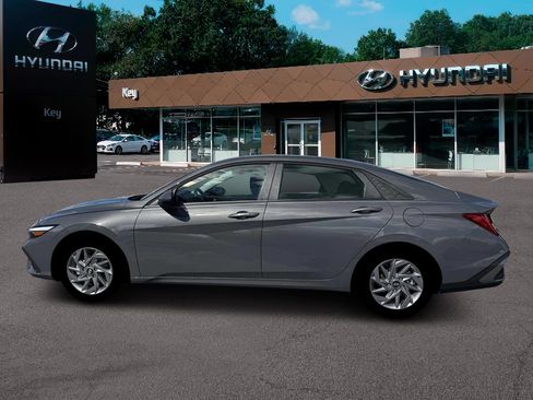 New 2026 Hyundai Elantra Blue image 3