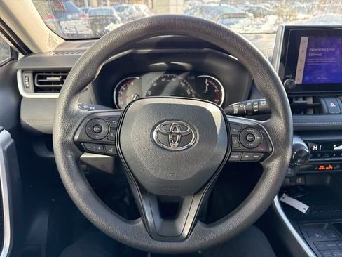 Used 2025 Toyota RAV4 XLE image 14