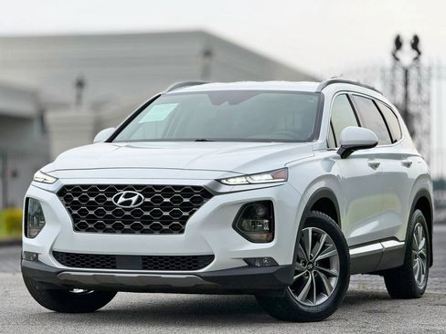 Used 2019 Hyundai Santa Fe SEL FWD image 2