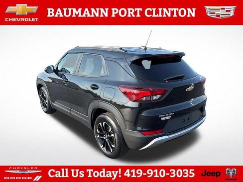 Used 2023 Chevrolet TrailBlazer LT FWD image 3
