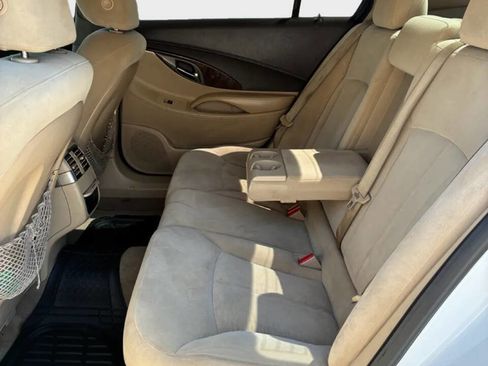 Used 2010 Buick LaCrosse CX image 12