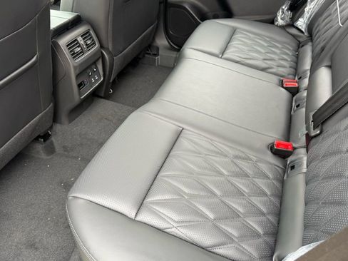 New 2026 Nissan Rogue Platinum w/ Platinum Premium Package AWD/4WD image 18