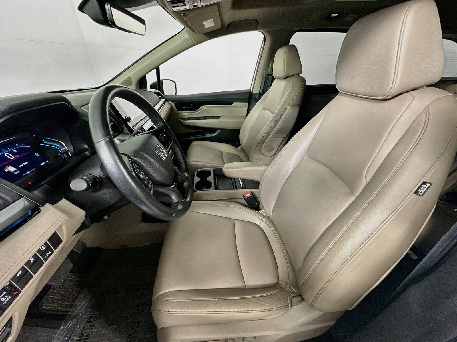 Used 2023 Honda Odyssey Touring image 21