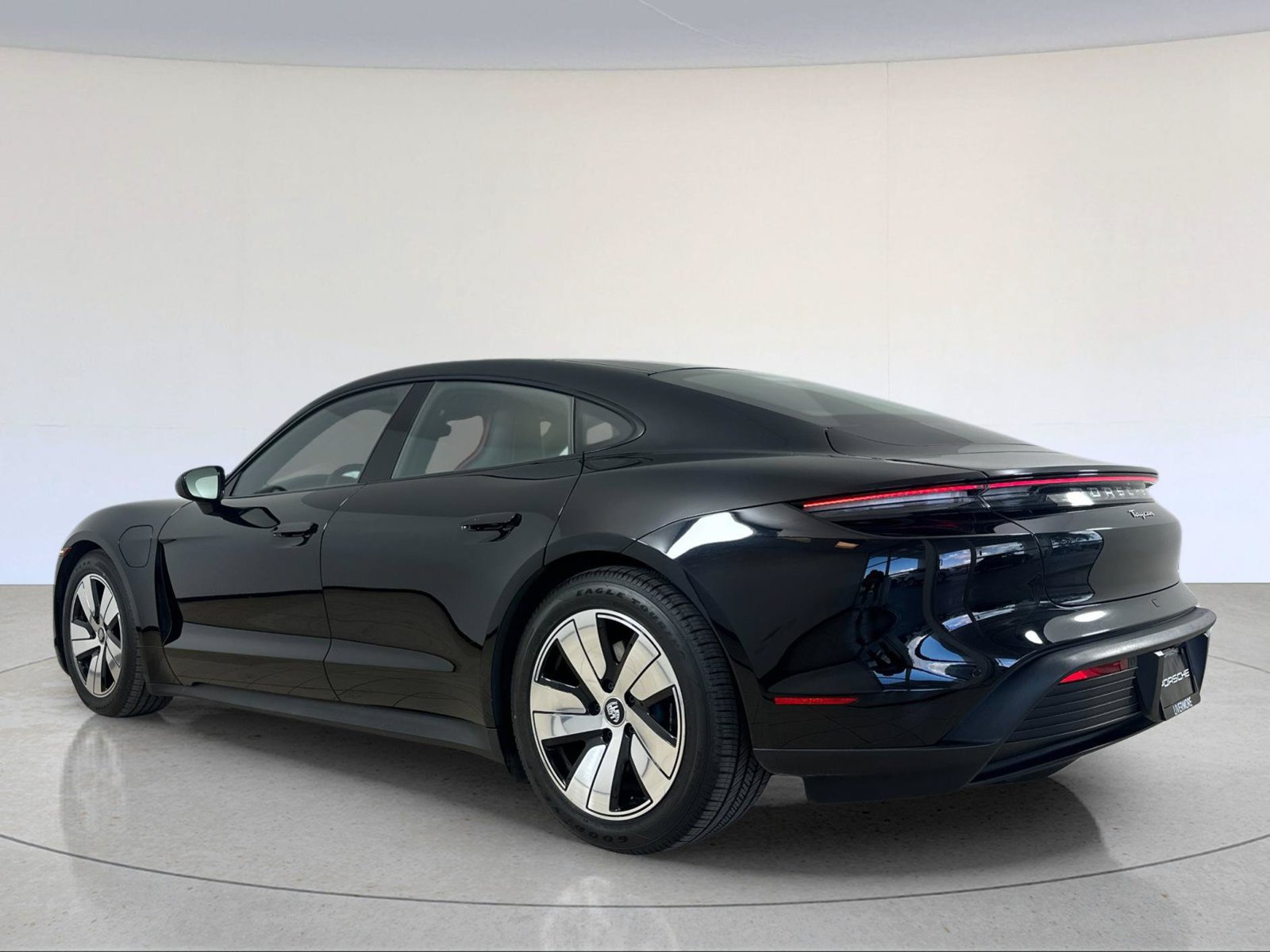 Certified 2023 Porsche Taycan RWD image 3