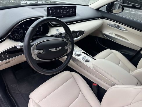 Used 2023 Genesis GV70 2.5T w/ Select Package image 22