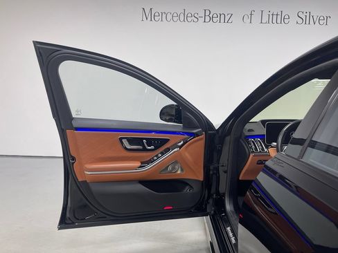 Used 2023 Mercedes-Benz S 580 4MATIC Sedan image 17
