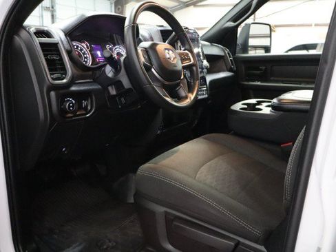 Used 2025 RAM 2500 Tradesman AWD/4WD image 33