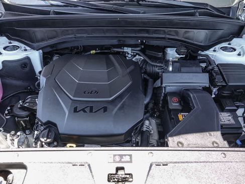 Certified 2024 Kia Telluride EX w/ EX Captain's Chair Package AWD/4WD image 26