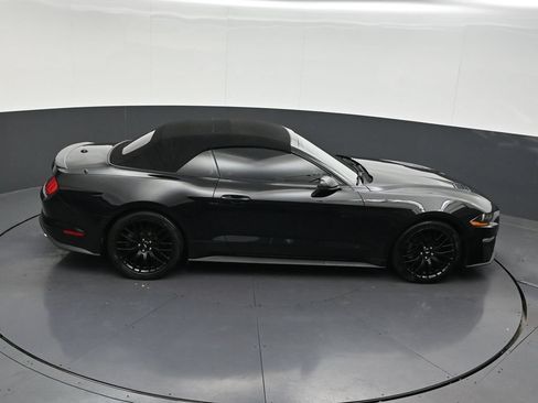 Used 2020 Ford Mustang Premium RWD image 15