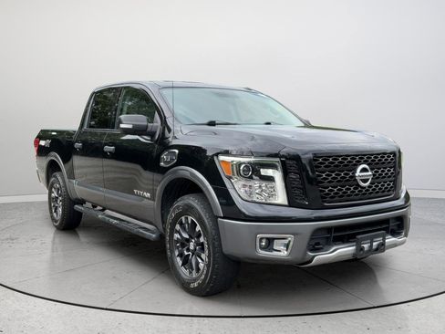 Used 2017 Nissan Titan PRO-4X AWD/4WD image 1