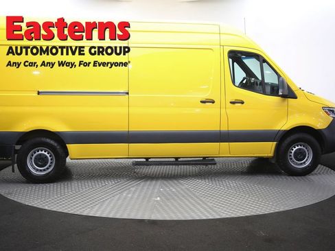 Used 2021 Mercedes-Benz Sprinter 2500 w/ Acoustic Package image 41