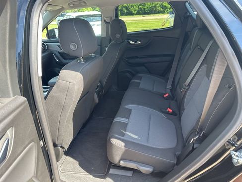 Used 2024 Chevrolet Blazer LT FWD image 18