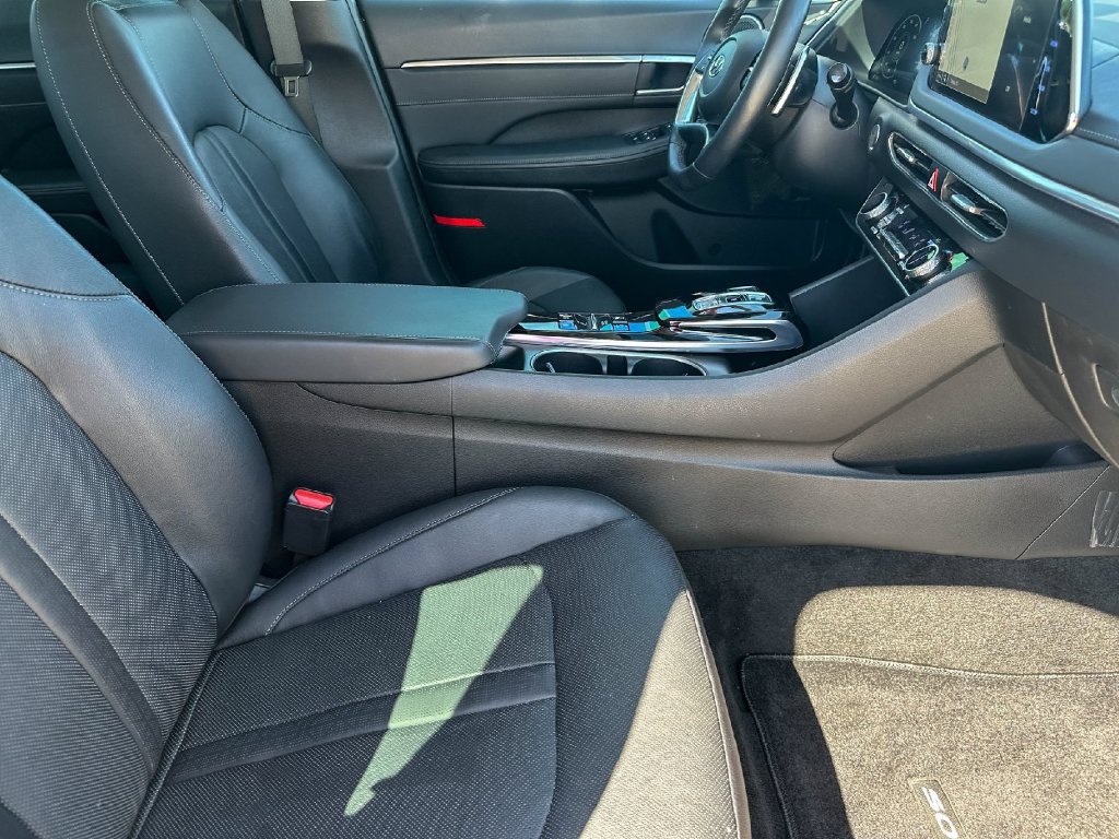 Used 2023 Hyundai Sonata Limited FWD image 22