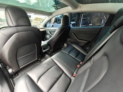 Used 2019 Tesla Model 3 Mid Range RWD image 26