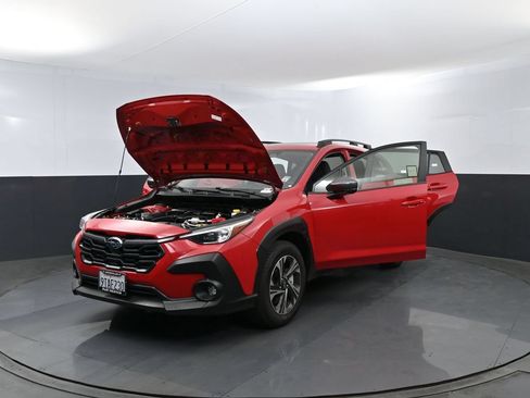 Used 2025 Subaru Crosstrek 2.5i Premium AWD/4WD image 26