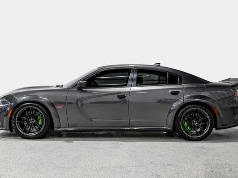 Used 2021 Dodge Charger Scat Pack w/ Plus Group RWD image 9