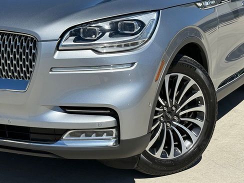 Used 2023 Lincoln Aviator Reserve w/ Equipment Group 201A AWD/4WD image 2