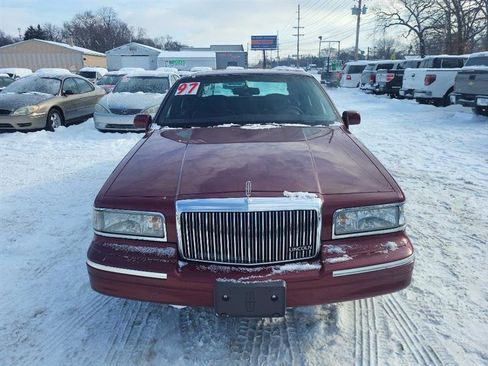 Used 1997 Lincoln Town Car Signature image 8