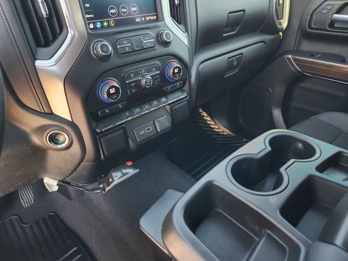 Used 2021 Chevrolet Silverado 1500 RST image 25