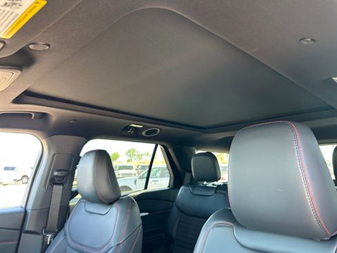 New 2026 Ford Explorer ST-Line w/ ST-Line Street Pack AWD/4WD image 33