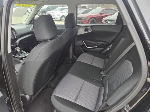 Used 2024 Kia Soul LX w/ Option Group 015 image 11