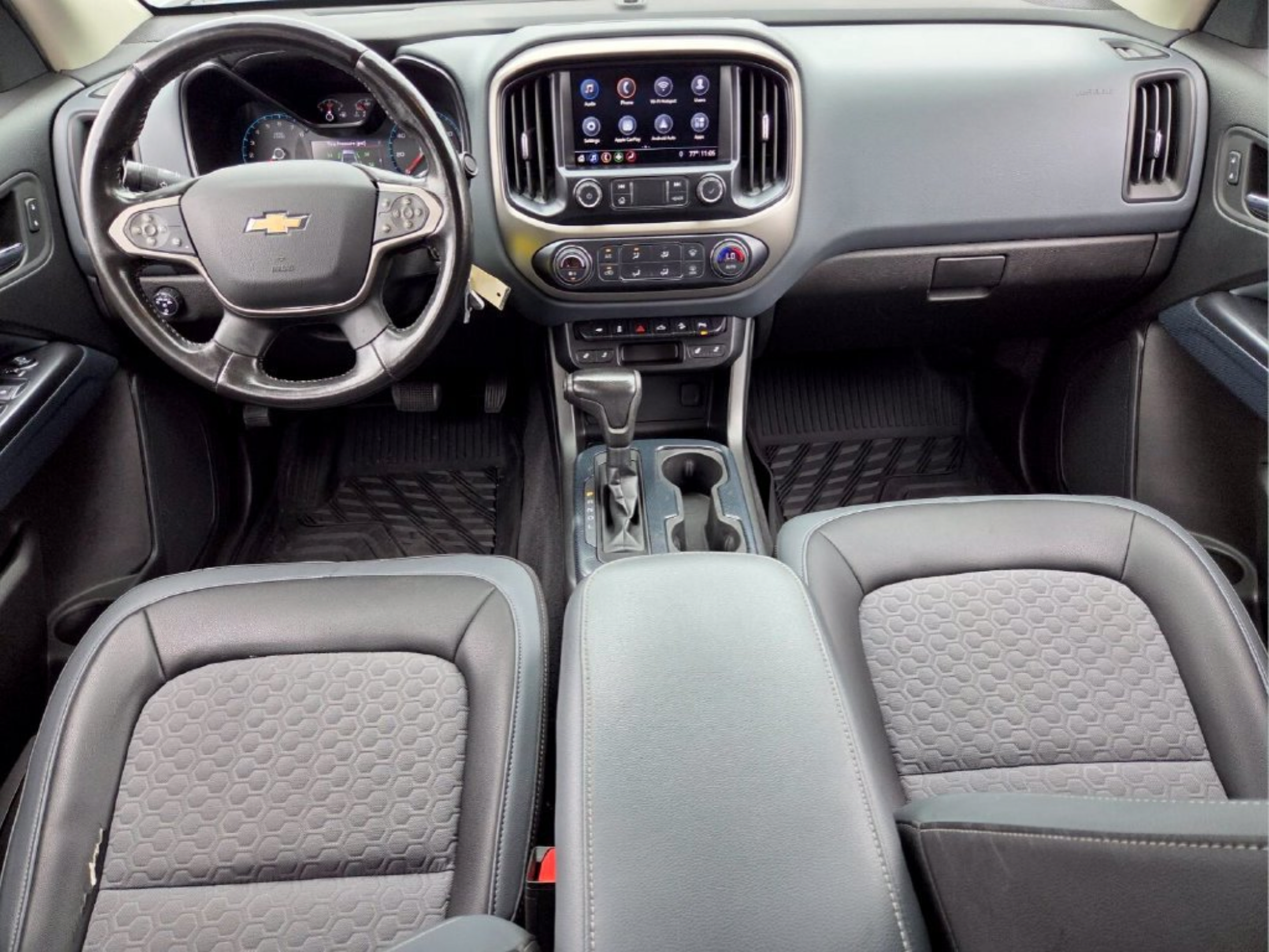 Used 2020 Chevrolet Colorado Z71 RWD image 12