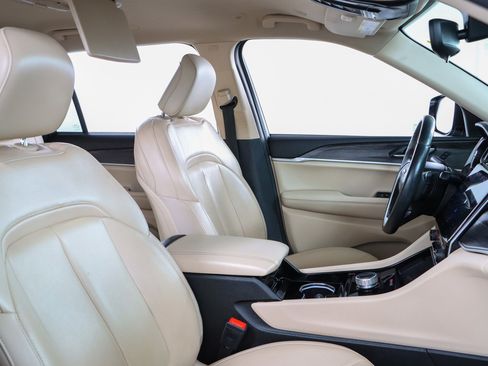 Used 2021 Jeep Grand Cherokee L Limited image 30