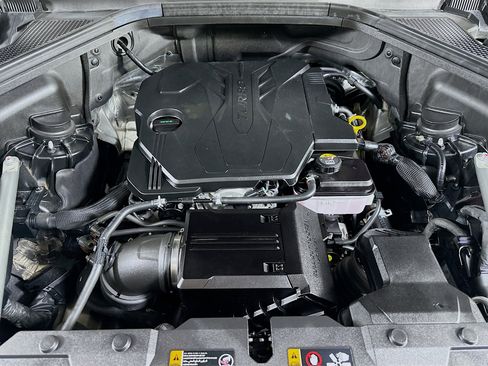 Used 2024 Genesis GV80 2.5T image 32