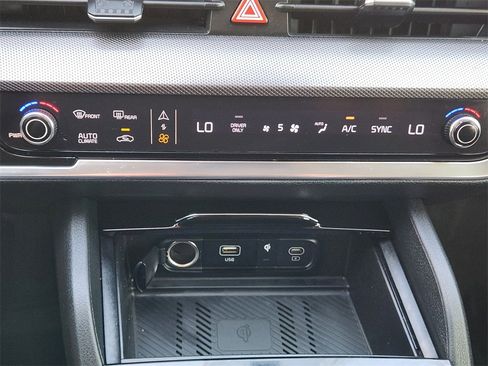 Certified 2024 Kia Sportage SX Prestige image 22