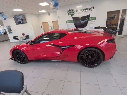 New 2026 Chevrolet Corvette Z06 w/ Z07 Performance Package RWD image 5