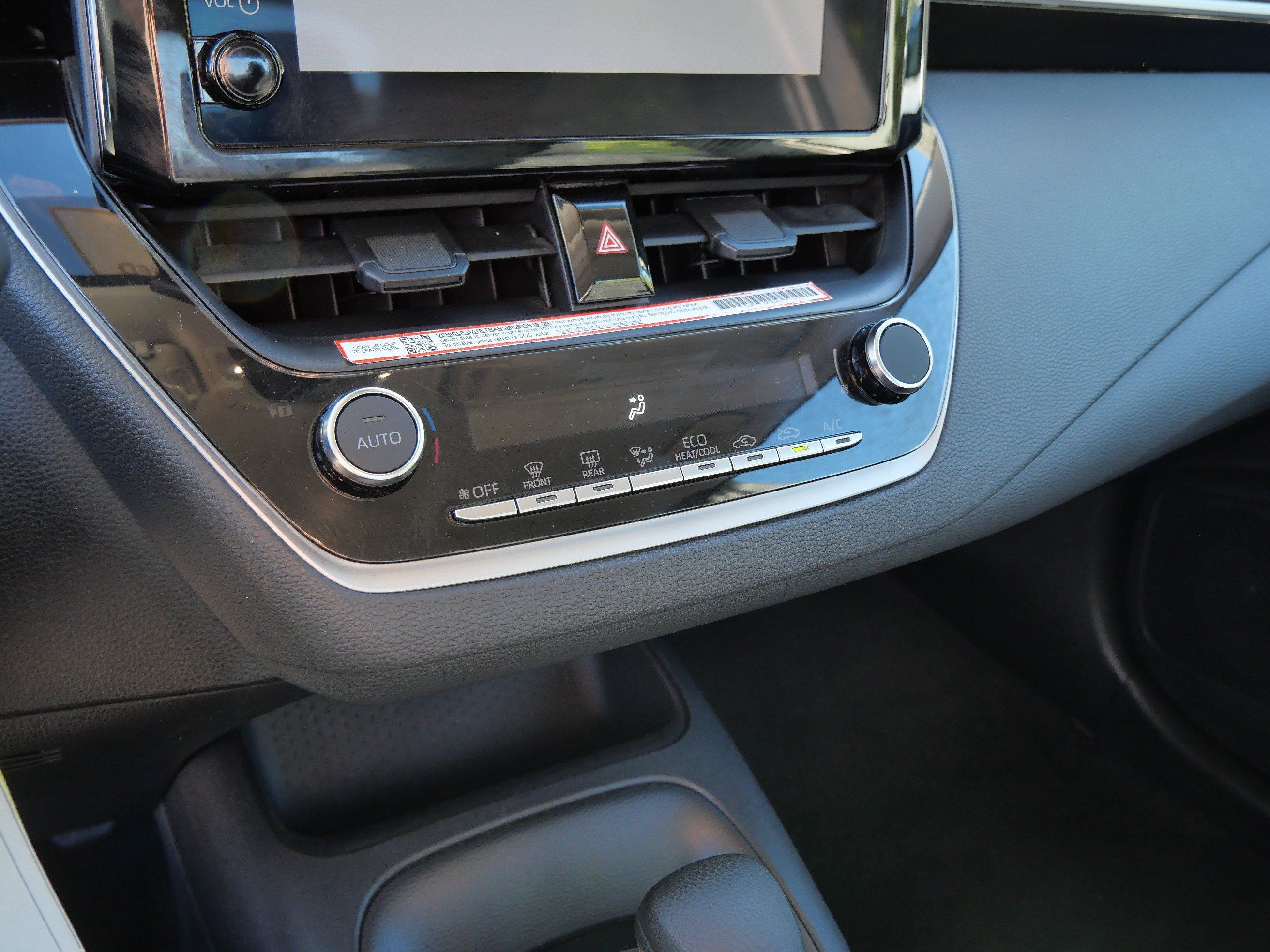 Certified 2025 Toyota Corolla LE FWD image 23