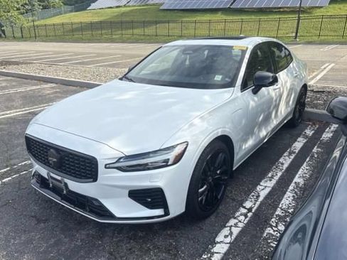 Used 2024 Volvo S60 T8 Plus w/ Climate Package AWD/4WD image 2