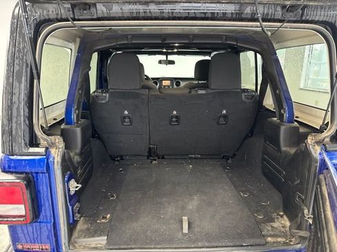 Used 2019 Jeep Wrangler Unlimited Sport S AWD/4WD image 9