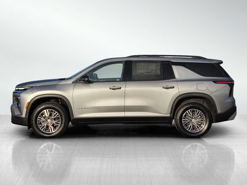 New 2025 Chevrolet Traverse LT w/ Driver Confidence Package image 4