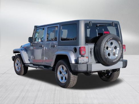 Used 2014 Jeep Wrangler Unlimited Sahara w/ Connectivity Group image 3