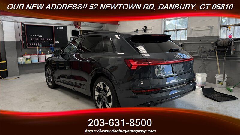 Used 2021 Audi e-tron Premium w/ Convenience Plus Package AWD/4WD image 3