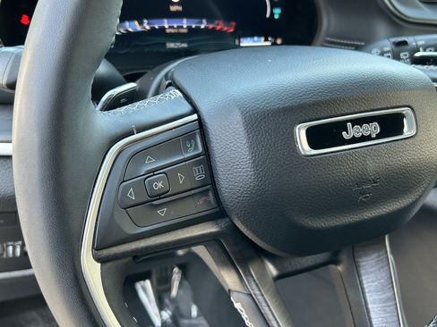 Used 2024 Jeep Grand Cherokee Limited 4xe AWD/4WD image 28