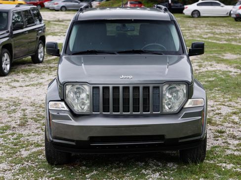 Used 2012 Jeep Liberty Sport w/ Popular Equipment Group AWD/4WD image 19