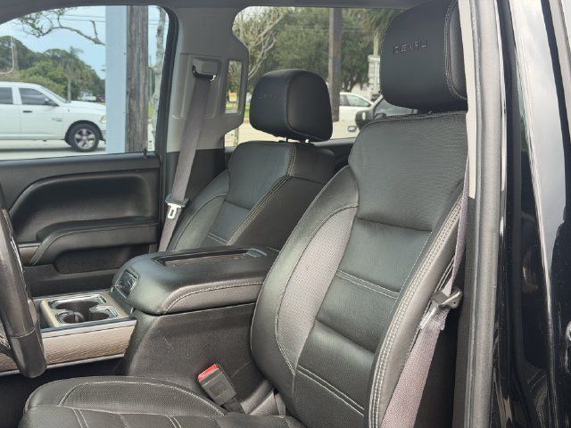 Used 2017 GMC Sierra 2500 Denali w/ Duramax Plus Package AWD/4WD image 19