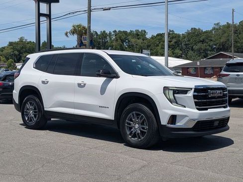 Certified 2025 GMC Acadia Elevation FWD image 2