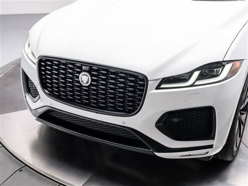 New 2026 Jaguar F-PACE R-Dynamic S AWD/4WD image 9